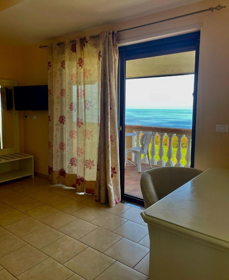 Hotel Residenza Domus Aurea Tropea- Vista Mare Santa Domenica  Exteriér fotografie