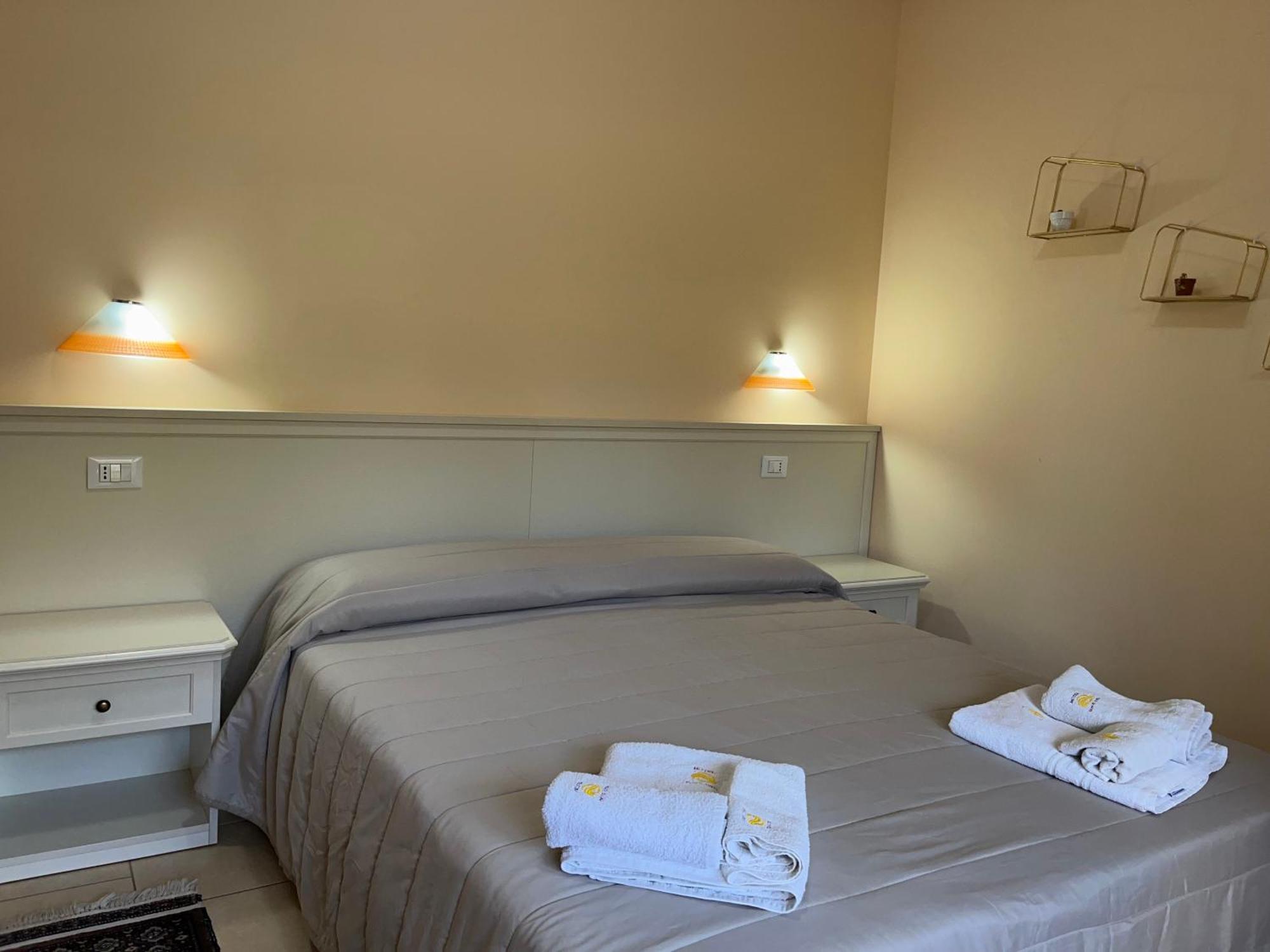 Hotel Residenza Domus Aurea Tropea- Vista Mare Santa Domenica  Exteriér fotografie