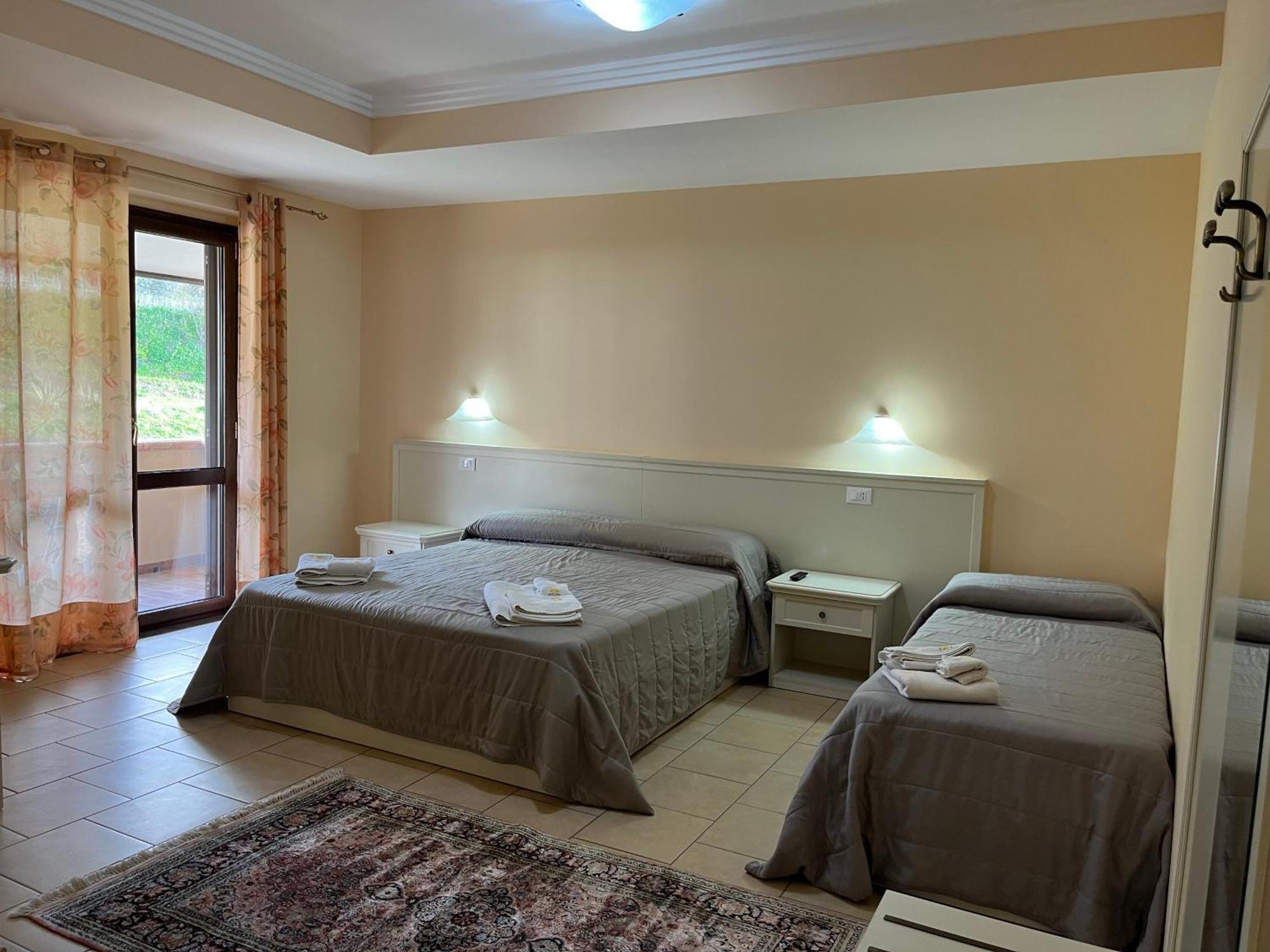 Hotel Residenza Domus Aurea Tropea- Vista Mare Santa Domenica  Exteriér fotografie
