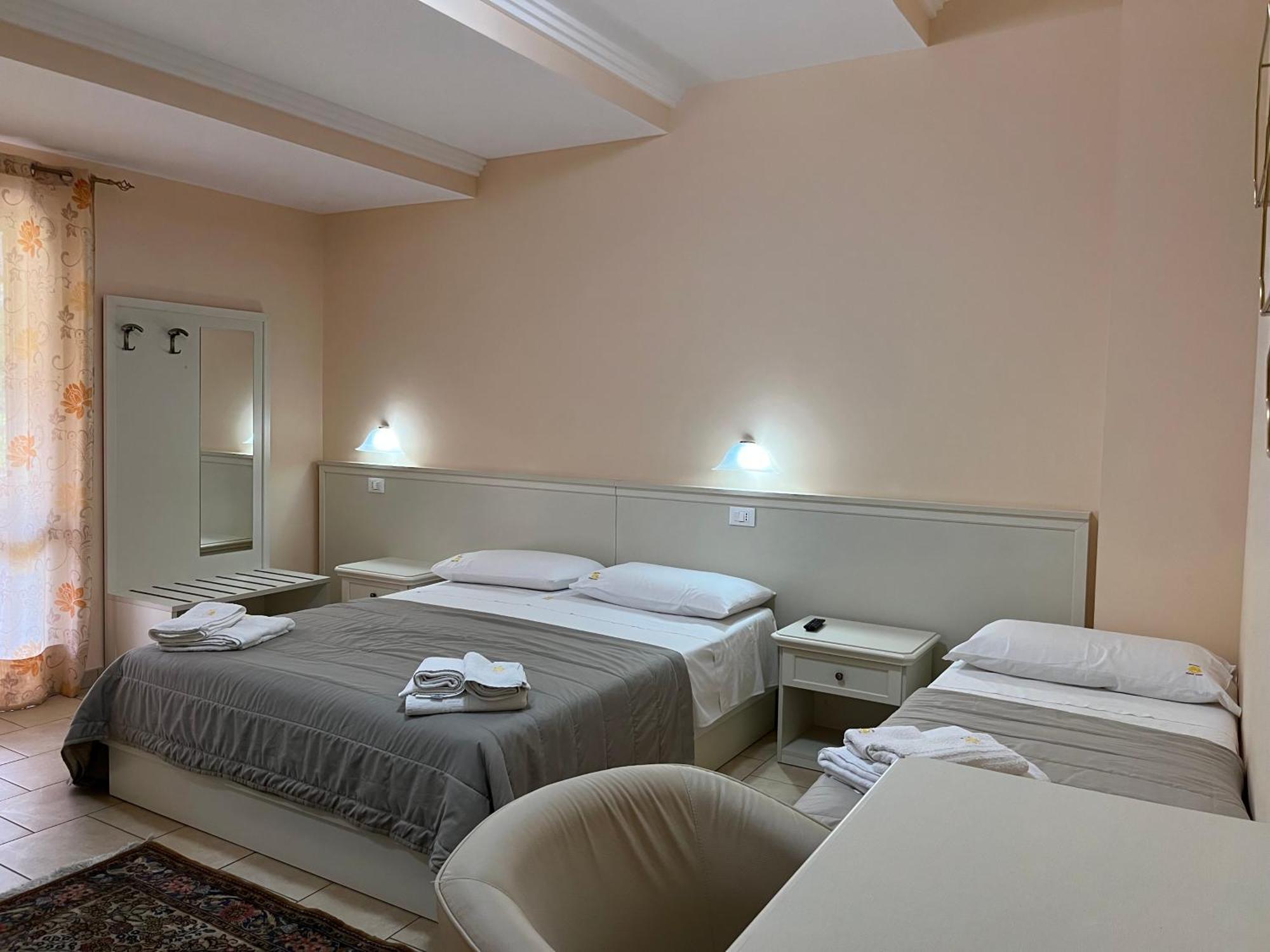 Hotel Residenza Domus Aurea Tropea- Vista Mare Santa Domenica  Exteriér fotografie