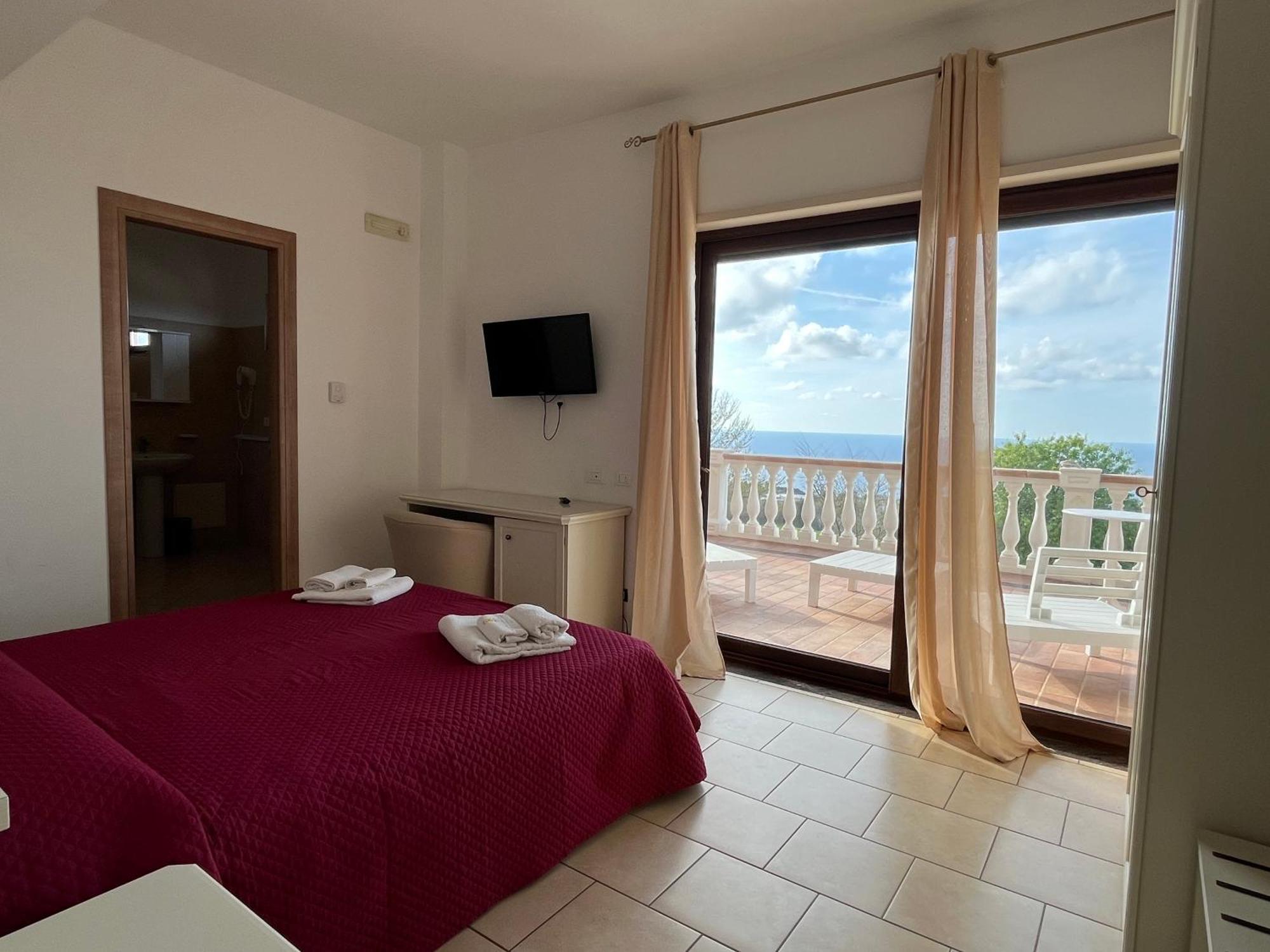 Hotel Residenza Domus Aurea Tropea- Vista Mare Santa Domenica  Exteriér fotografie